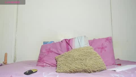 Krystel online show from 02-14-25, 07:49