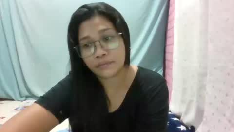 hotlavender online show from 09-10-25, 04:45