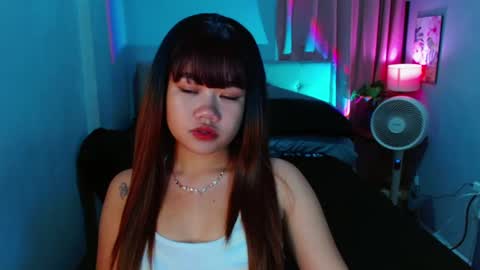 Layla online show from 03-02-25, 01:27