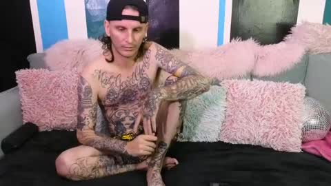Snapshot of hotlunchxxx chatting on 07-25-26, 05:21 NEXT SHOW JAN 31 online show from 07-25-26, 05:21
