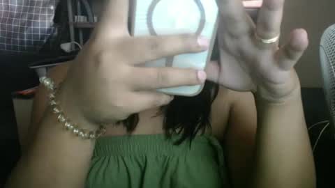 Snapshot of hotmama_88 chatting on 01-11-26, 05:45 Ann online show from 01-11-26, 05:45