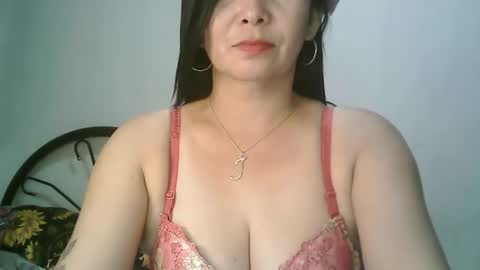 Snapshot of hotmamajen4u chatting on 01-07-26, 01:19 hotmamajen4u online show from 01-07-26, 01:19