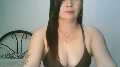 Snapshot of hotmamajen4u chatting on 02-06-26, 05:12 hotmamajen4u online show from 02-06-26, 05:12