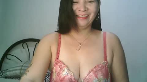 Snapshot of hotmamajen4u chatting on 03-05-26, 11:23 hotmamajen4u online show from 03-05-26, 11:23