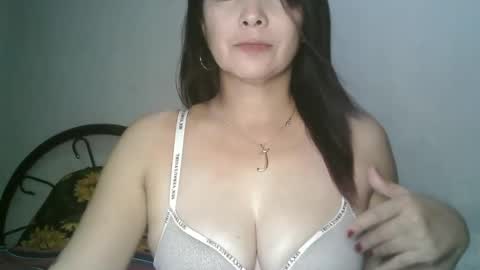 hotmamajen4u online show from 05-14-26, 01:23