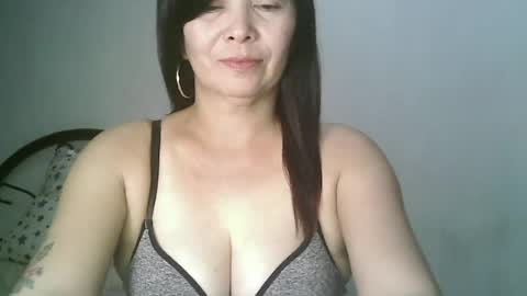 hotmamajen4u online show from 06-18-26, 01:06