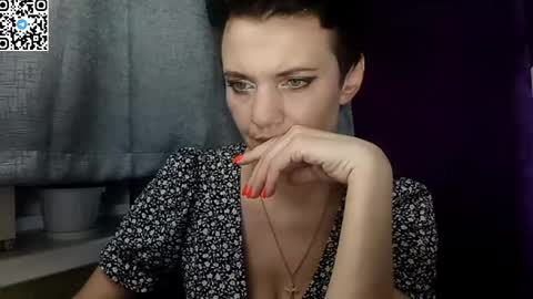 hotmamaqueen234 online show from 05-09-26, 10:59