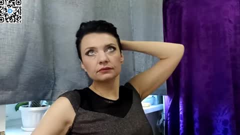 hotmamaqueen234 online show from 05-12-26, 07:16