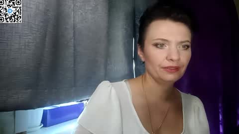 hotmamaqueen234 online show from 06-02-26, 10:39