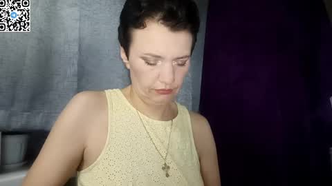hotmamaqueen234 online show from 06-04-26, 09:21
