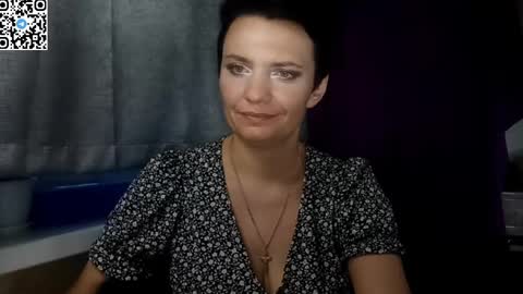 hotmamaqueen234 online show from 06-08-26, 01:28