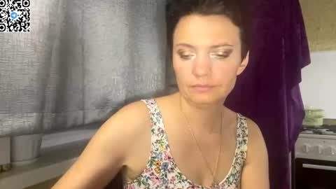 hotmamaqueen234 online show from 06-13-26, 09:46