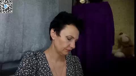 hotmamaqueen234 online show from 06-19-26, 12:04