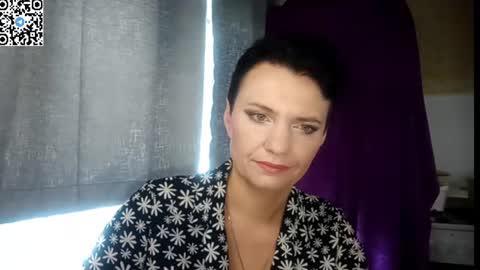 hotmamaqueen234 online show from 06-27-26, 07:46