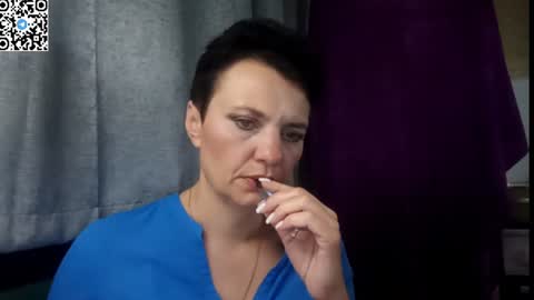 hotmamaqueen234 online show from 07-12-26, 10:23