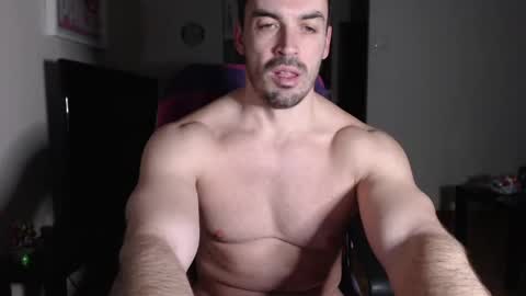 Snapshot of hotmanhotman93 chatting on 12-28-24, 05:14 Rick online show from 12-28-24, 05:14
