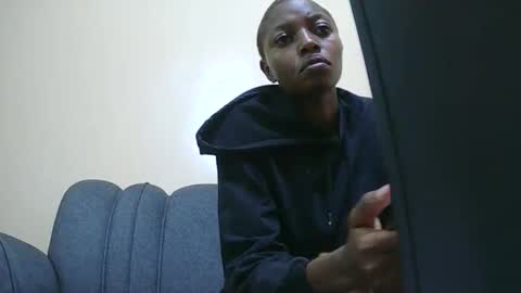 Mourning girl online show from 04-20-26, 06:53