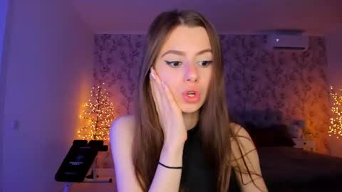 hotmolly_ online show from 07-05-26, 06:37