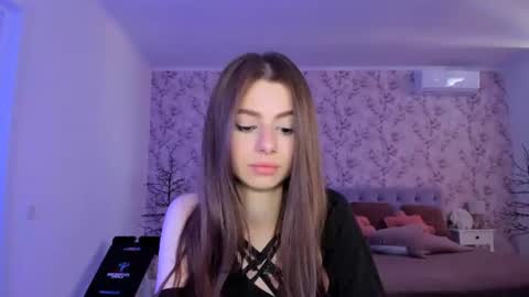 hotmolly_ online show from 07-17-26, 09:38