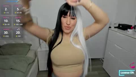 Snapshot of hotmorenaxxx chatting on 02-04-26, 01:06 hotmorenaxxx online show from 02-04-26, 01:06