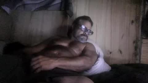 Snapshot of hotnriv13 chatting on 07-23-26, 09:18 hotnriv13 online show from 07-23-26, 09:18