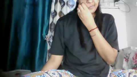 lola online show from 04-03-26, 12:03