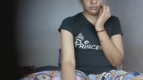 lola online show from 05-16-26, 03:55