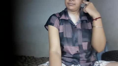 lola online show from 05-26-26, 05:47