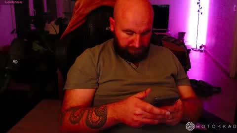 Snapshot of hotokar chatting on 04-17-26, 12:13 Hotokkar online show from 04-17-26, 12:13
