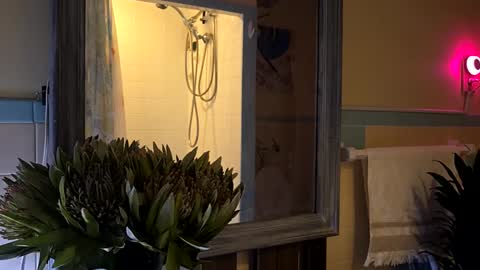 hotrox6942 online show from 09-21-25, 02:46