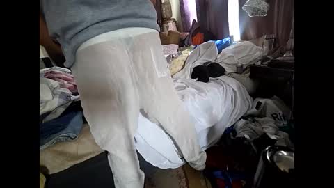 hotrox6942 online show from 11-09-25, 03:54