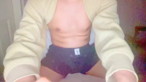 Snapshot of hotsexythighs chatting on 06-13-26, 05:22 Jack online show from 06-13-26, 05:22