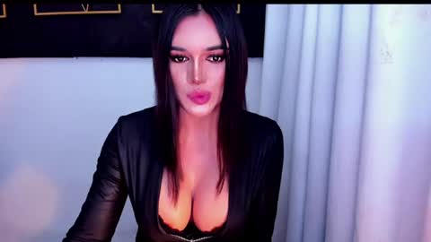 Snapshot of hotstellacumxxx chatting on 06-11-26, 12:32 STELLA online show from 06-11-26, 12:32