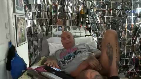 hotstuff775616 online show from 04-08-26, 01:49