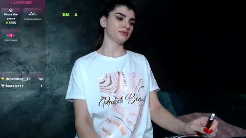 Snapshot of hotstufxx chatting on 12-30-24, 10:34 Celine online show from 12-30-24, 10:34