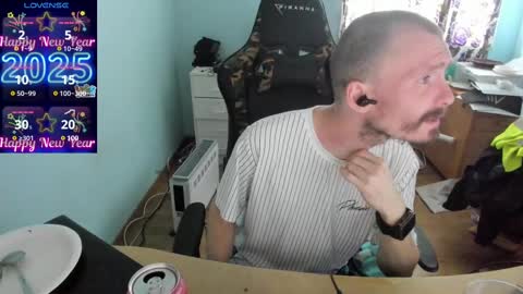 hot online show from 03-09-25, 08:51