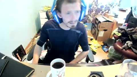 hot online show from 11-16-25, 10:43