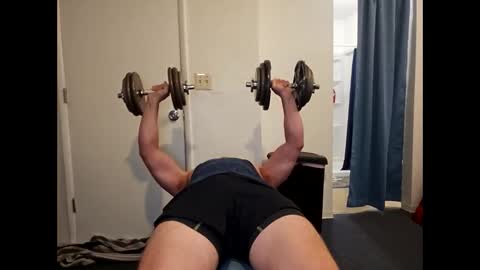 hotsummers95 online show from 01-09-26, 04:59