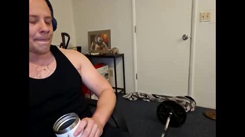 hotsummers95 online show from 01-10-26, 04:58