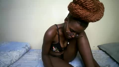 hott_asss online show from 05-17-26, 02:02