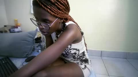 hott_asss online show from 05-18-26, 04:46