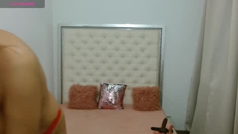 Snapshot of hott_eryka chatting on 02-09-26, 10:08 Eryka online show from 02-09-26, 10:08