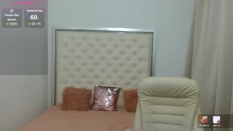 Snapshot of hott_eryka chatting on 03-09-26, 10:08 Eryka online show from 03-09-26, 10:08