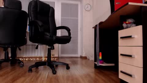 CassieAndDonald online show from 10-02-25, 08:38