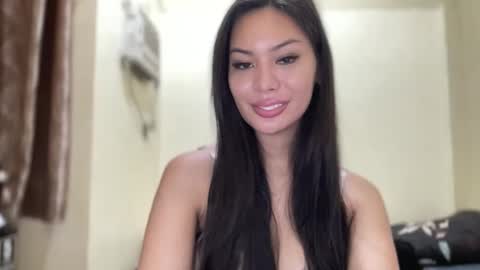 Snapshot of hottest_katarinaxxx chatting on 02-15-26, 02:52 katarina online show from 02-15-26, 02:52