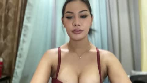 Snapshot of hottest_katarinaxxx chatting on 03-22-26, 12:58 katarina online show from 03-22-26, 12:58