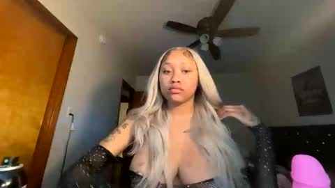 hottie940534 online show from 12-14-25, 10:36