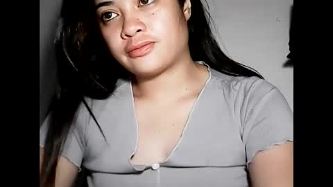 Snapshot of hottie_asianbabe chatting on 05-06-26, 06:57 Leen online show from 05-06-26, 06:57