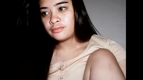 Snapshot of hottie_asianbabe chatting on 05-08-26, 11:21 Leen online show from 05-08-26, 11:21