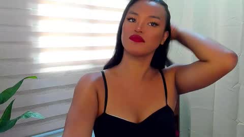 Maxine online show from 09-22-25, 01:18